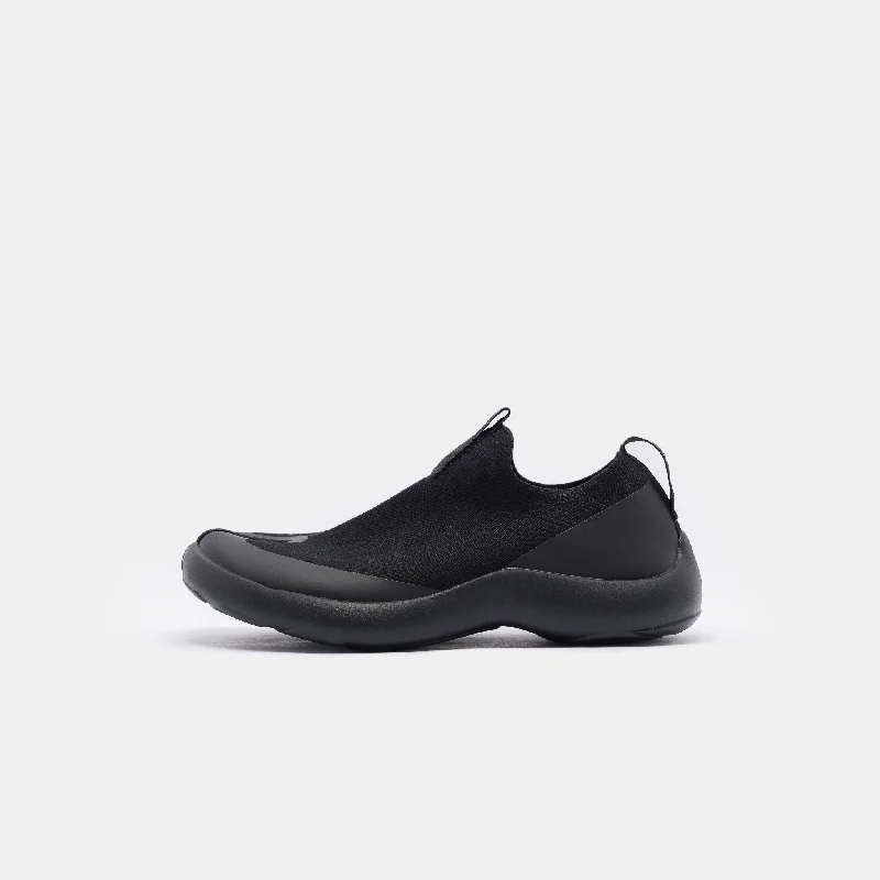 Ultra-Light Footwear Sale Tabi Shoe in Black