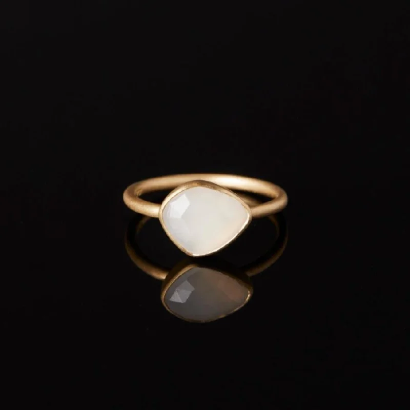 Dainty And Elegant Jewelry Now At Reduced Prices WMR2-OOAK | 1.5 Carat One-of-a-Kind White Moonstone Ring Dainty And Elegant Jewelry Now At Reduced Prices WMR2-OOAK | 1.5 Carat One-of-a-Kind White Moonstone Ring