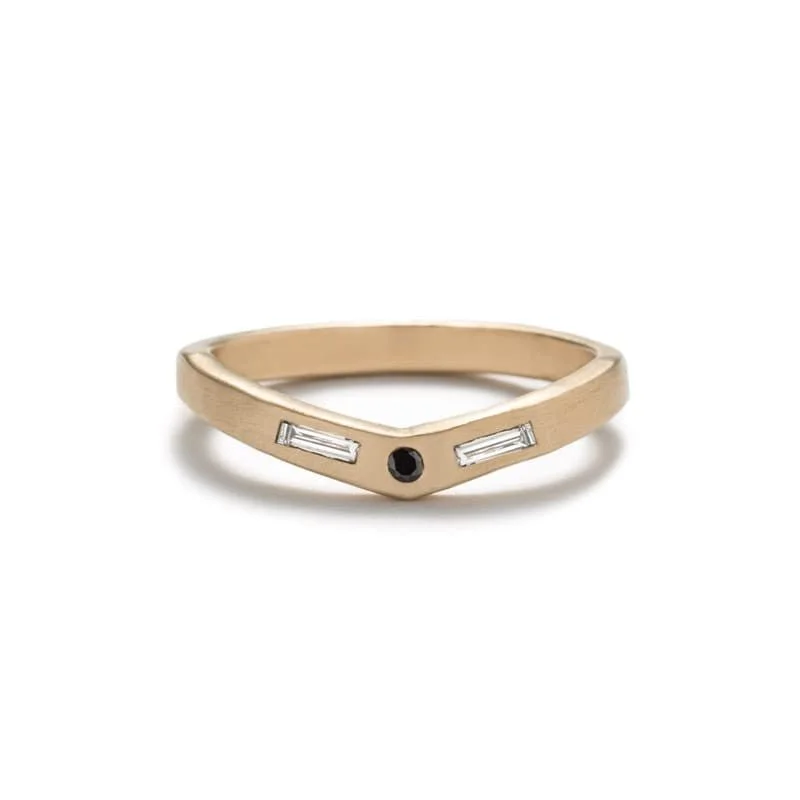 Chic And Stylish Jewelry At Exclusive Prices Basio Ring - Black Diamond