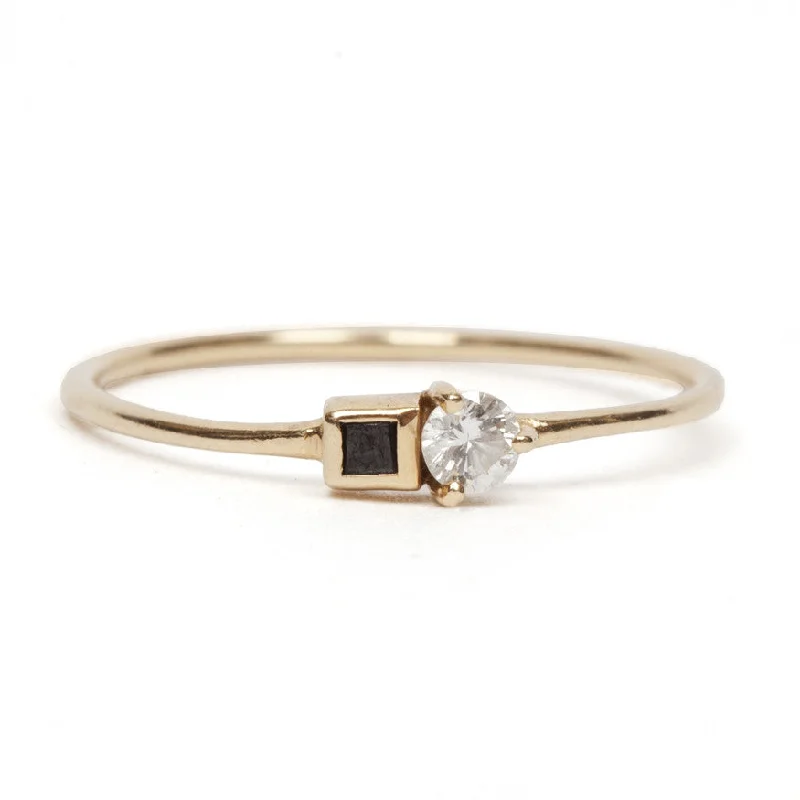 Discounted Jewelry For A Glamorous Look Black and White Diamond Ring