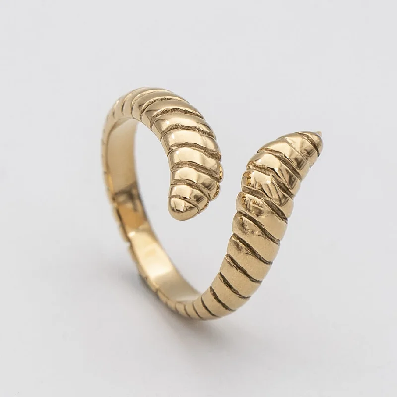 Trending Jewelry Now Available At Exclusive Prices Meera Snake Ring