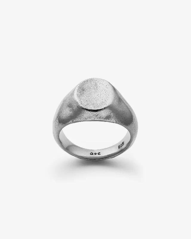 Luxury Jewelry At Unbeatable Discounts Ode Signet Ring