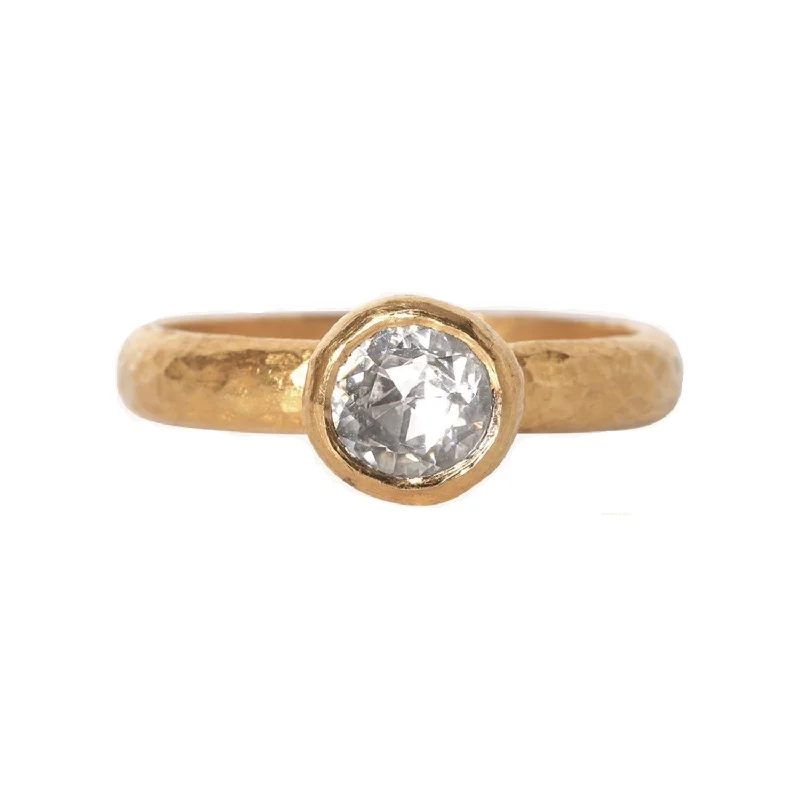 Discounted Jewelry For A Glamorous Look 24K White Sapphire Ring