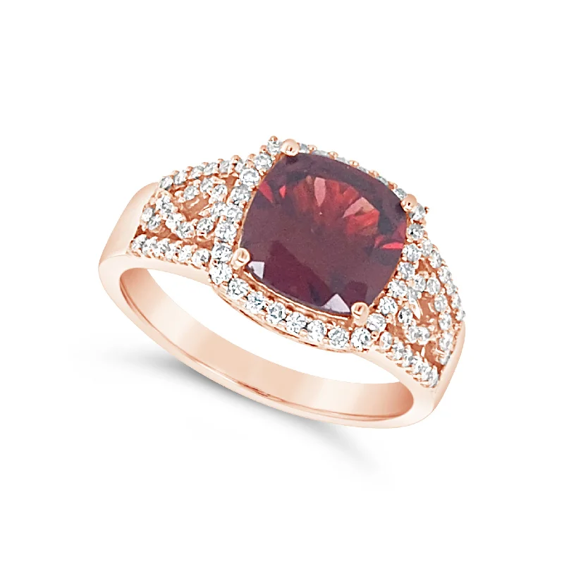 Trending Jewelry Styles Now At Limited-Time Discounts Vintage Style Cushion Garnet and Diamond Ring Trending Jewelry Styles Now At Limited-Time Discounts Vintage Style Cushion Garnet and Diamond Ring