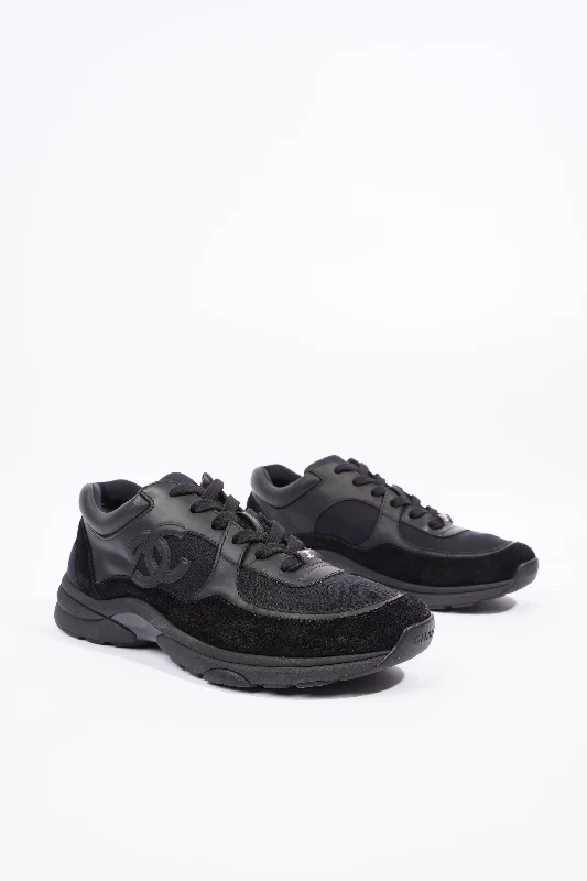 Seize Bargains Chanel Womens Runner Black Suede EU 39.5 / UK 6.5