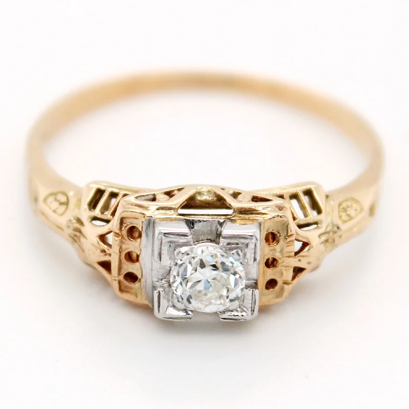 Flash Sale On Exquisite Jewelry – Don't Miss Out Antique Art Deco 0.15ct Diamond Square-Set Filigree Band Ring in 14k Yellow Gold Flash Sale On Exquisite Jewelry – Don't Miss Out Antique Art Deco 0.15ct Diamond Square-Set Filigree Band Ring in 14k Yellow Gold