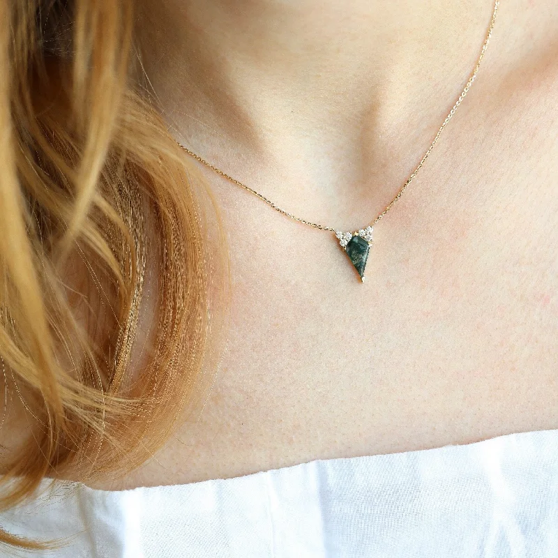 Get The Sparkle You Love At Prices You Adore Dawn Moss Agate Necklace With Accent Diamonds
