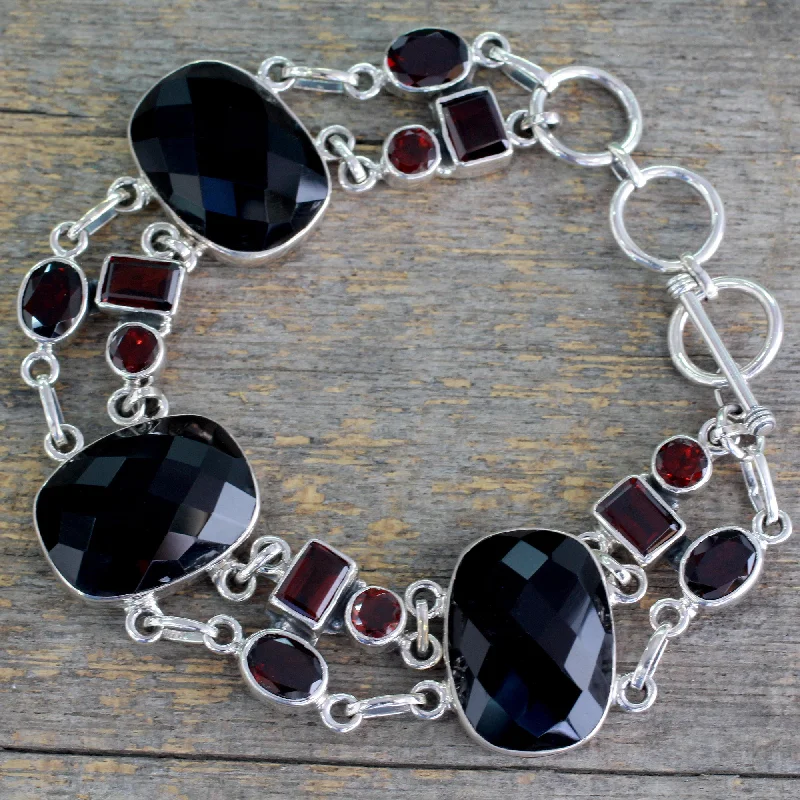 Exclusive Online Discounts On Stylish Jewelry Exotic Drama Onyx Link Bracelet with Garnet and Sterling Silver Exclusive Online Discounts On Stylish Jewelry Exotic Drama Onyx Link Bracelet with Garnet and Sterling Silver