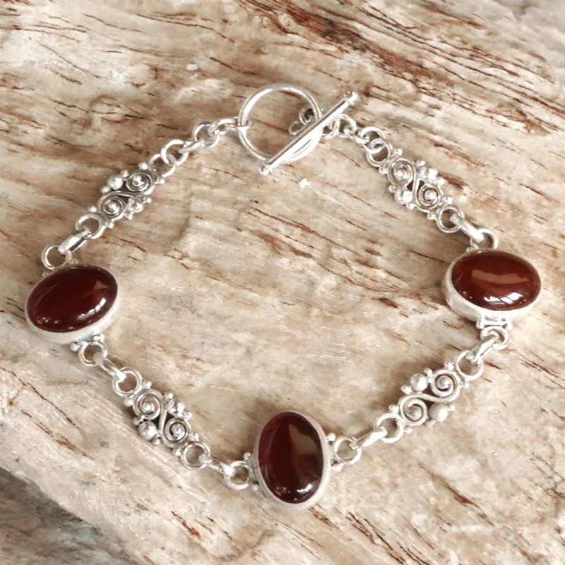 Fashion-Forward Geometric Jewelry For Contemporary Style Sunset in Bali Sterling Silver Carnelian Link Bracelet Fashion-Forward Geometric Jewelry For Contemporary Style Sunset in Bali Sterling Silver Carnelian Link Bracelet