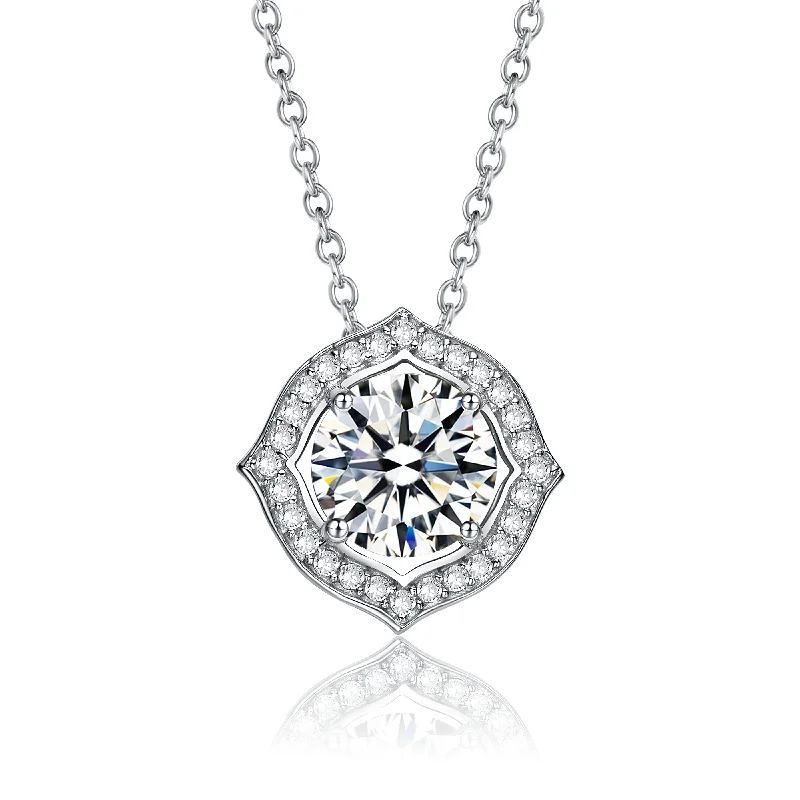 Best Jewelry Deals – Premium Quality At Exclusive Discounts Théa Lab Created Moissanite Retro Pendant Necklace