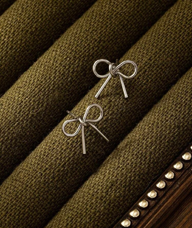 Bold And Beautiful Jewelry Now At Irresistible Prices Adorable Silver Bow Earrings