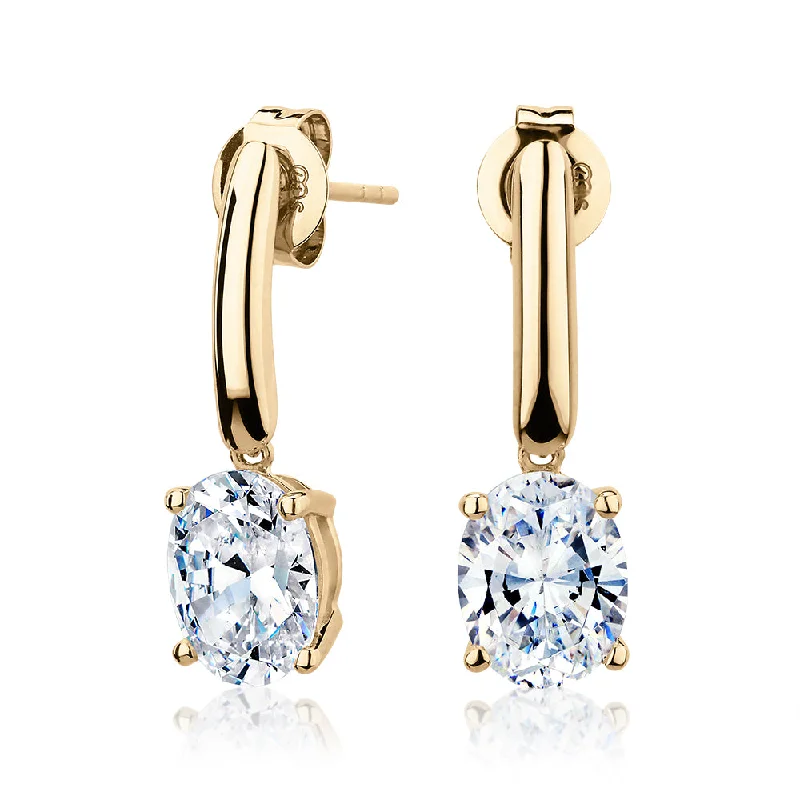 Grab Your Dream Jewelry At The Lowest Prices Oval drop earrings with 3.72 carats* of diamond simulants in 10 carat yellow gold Grab Your Dream Jewelry At The Lowest Prices Oval drop earrings with 3.72 carats* of diamond simulants in 10 carat yellow gold