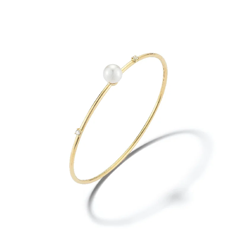 Exclusive Jewelry Sale – Limited-Time Discounts Bremer Jewelry Akoya Cultured Pearl and Diamond Bangle Bracelet in 18K Yellow Gold (0.11ctw) Exclusive Jewelry Sale – Limited-Time Discounts Bremer Jewelry Akoya Cultured Pearl and Diamond Bangle Bracelet in 18K Yellow Gold (0.11ctw)