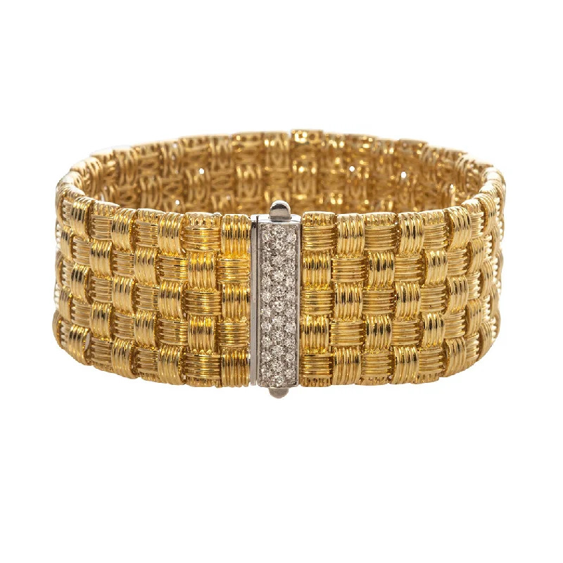 Affordable Luxury Jewelry For Every Occasion Estate Roberto Coin Diamond 18K Gold 5 Row Bracelet Affordable Luxury Jewelry For Every Occasion Estate Roberto Coin Diamond 18K Gold 5 Row Bracelet