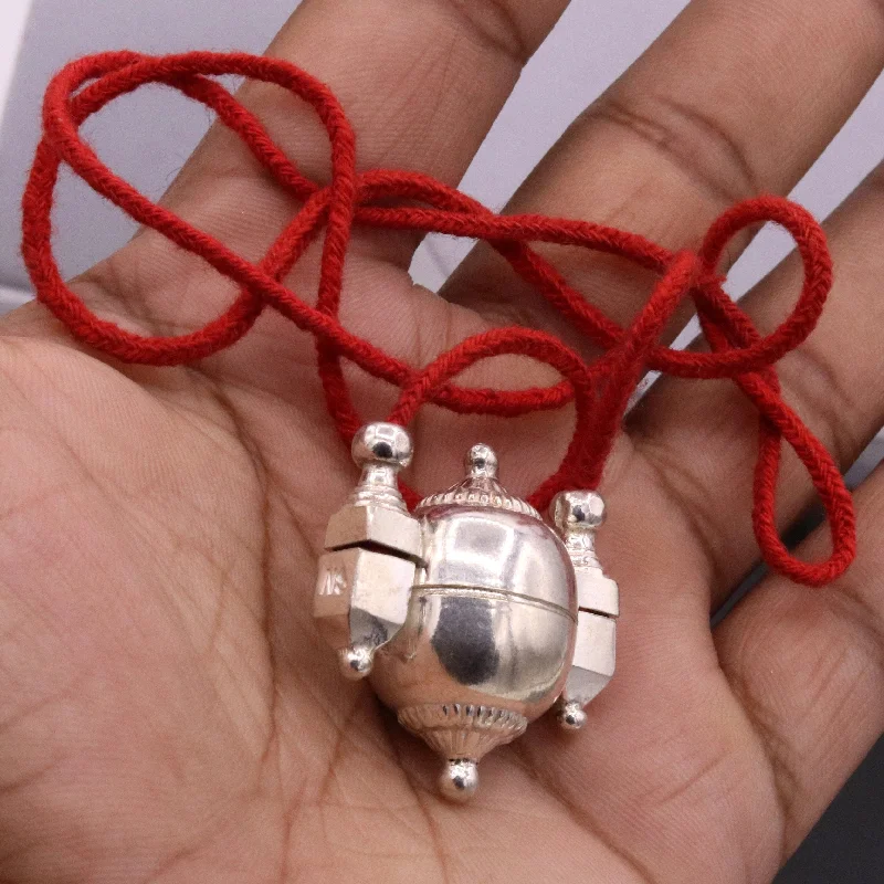 Trendy Minimalist Jewelry For Everyday Wear Vintage mantra box fabulous handmade silver amulet god shiva pendant container box tribal jewelry sa08 Trendy Minimalist Jewelry For Everyday Wear Vintage mantra box fabulous handmade silver amulet god shiva pendant container box tribal jewelry sa08