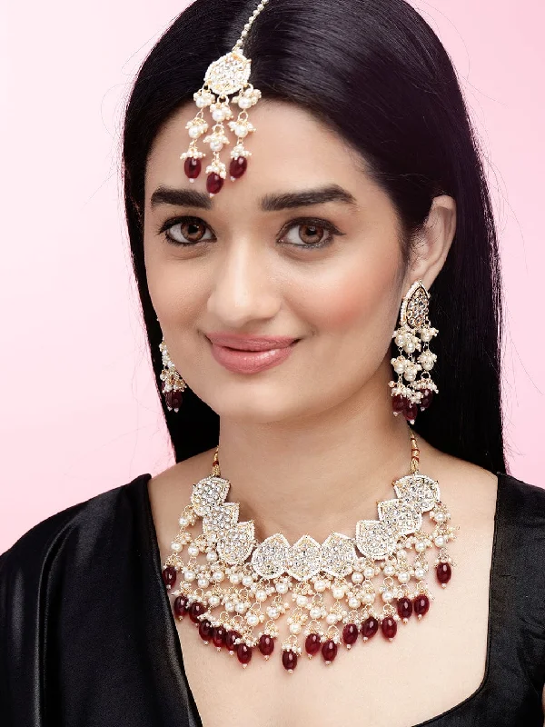 Special Deals On Handcrafted And Designer Jewelry Rubans Gold-Plated & White Kundan-Studded & Beaded Jewellery Set Special Deals On Handcrafted And Designer Jewelry Rubans Gold-Plated & White Kundan-Studded & Beaded Jewellery Set