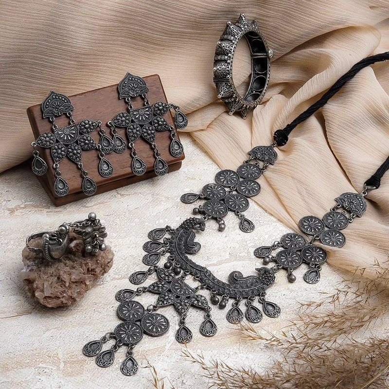 Shop Elegant Jewelry At Unbeatable Prices TEEJH DRASTI SILVER OXIDISED JEWELRY GIFT SET Shop Elegant Jewelry At Unbeatable Prices TEEJH DRASTI SILVER OXIDISED JEWELRY GIFT SET