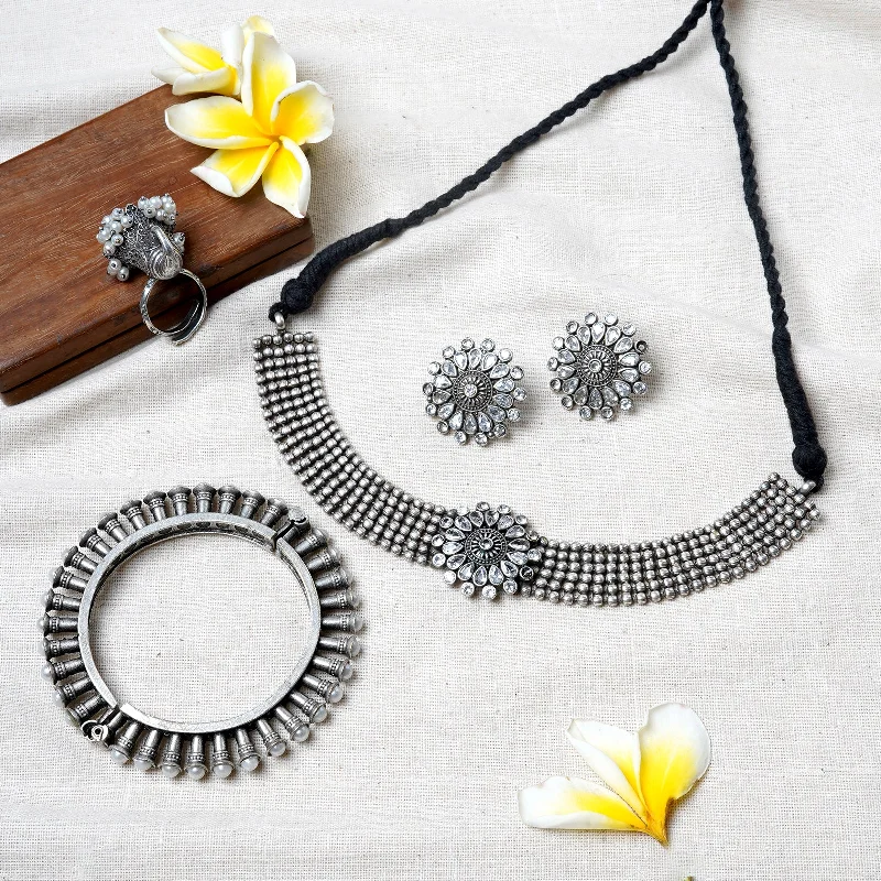 Holiday Jewelry Sale – Perfect Gifts At The Best Prices Teejh Jaamani Silver Oxidised Jewelry Gift Set Holiday Jewelry Sale – Perfect Gifts At The Best Prices Teejh Jaamani Silver Oxidised Jewelry Gift Set