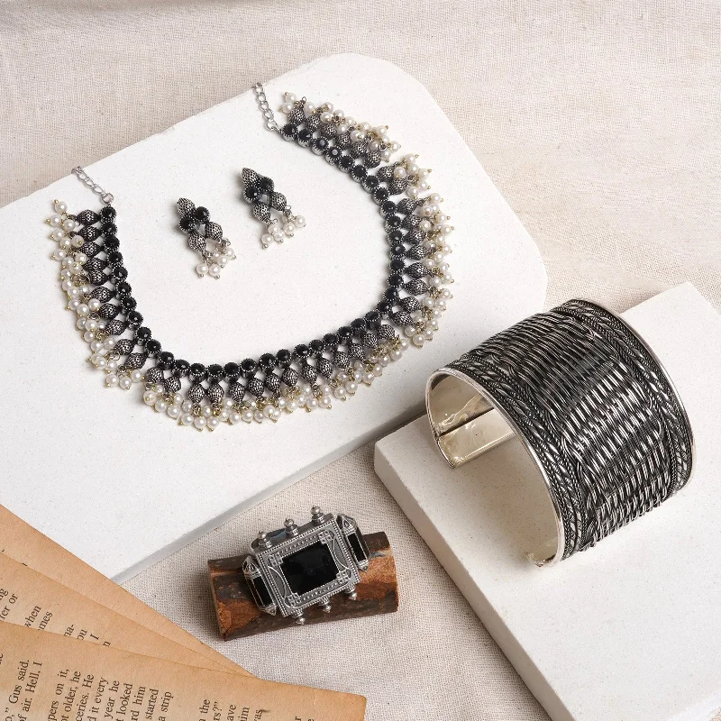 High-End Sparkle, Low-End Prices – Jewelry Sale Live Teejh Kausambi Oxidised Silver Jewellery Gift Set High-End Sparkle, Low-End Prices – Jewelry Sale Live Teejh Kausambi Oxidised Silver Jewellery Gift Set