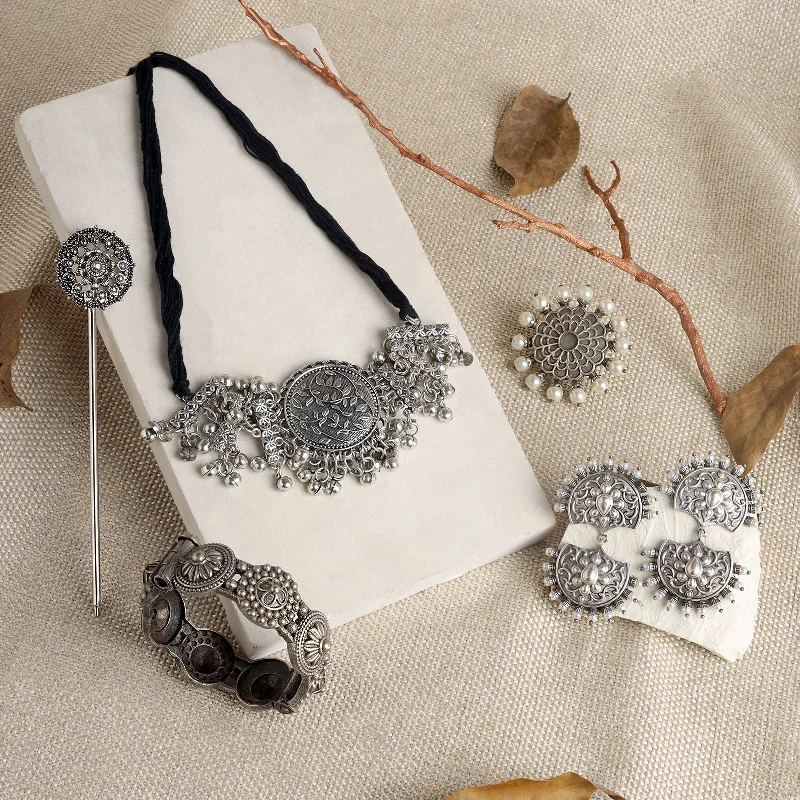 Jewelry Flash Sale – Stylish Designs At Unbeatable Rates Teejh Kuntala Oxidised Silver Jewellery Gift Set Jewelry Flash Sale – Stylish Designs At Unbeatable Rates Teejh Kuntala Oxidised Silver Jewellery Gift Set