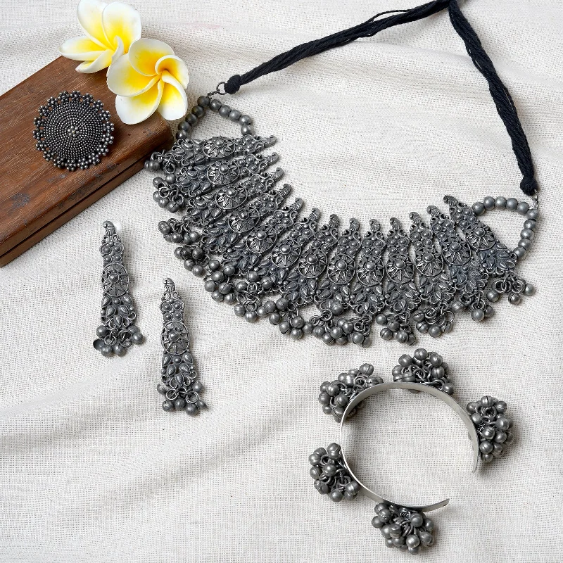Unmissable Discounts On Timeless Jewelry Pieces Teejh Manasika Silver Oxidised Jewelry Gift Set Unmissable Discounts On Timeless Jewelry Pieces Teejh Manasika Silver Oxidised Jewelry Gift Set