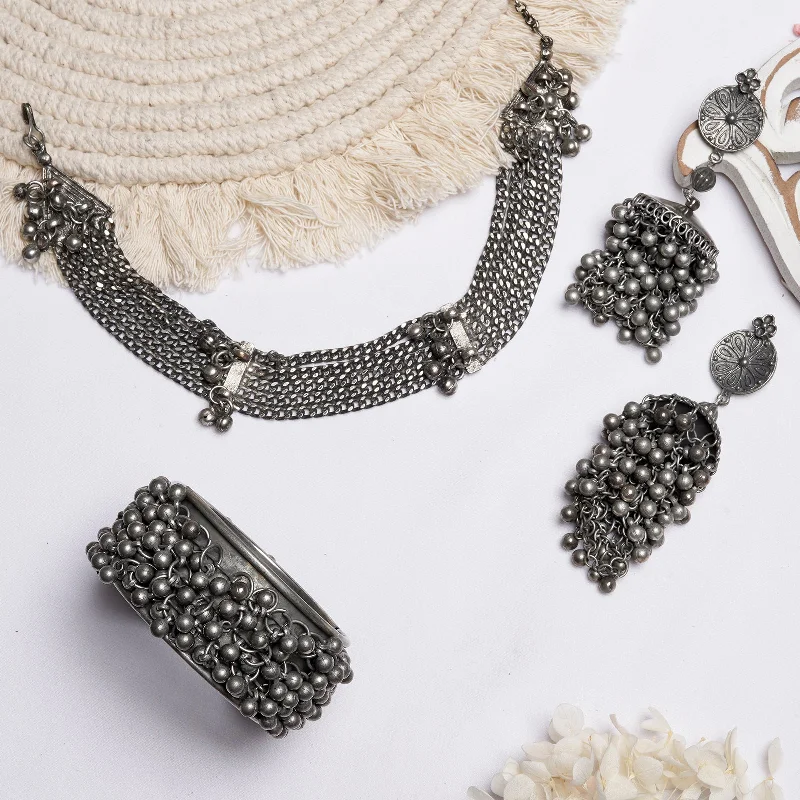 Exclusive Jewelry Offers – Shine For Less Teejh Menha Silver Oxidised Jewelry Gift Set Exclusive Jewelry Offers – Shine For Less Teejh Menha Silver Oxidised Jewelry Gift Set