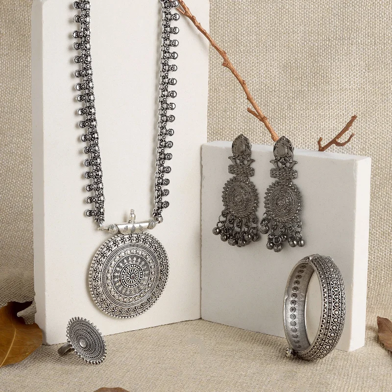 Must-Have Jewelry At Unbelievable Discounts Teejh Pandya Oxidised Silver Jewellery Gift Set Must-Have Jewelry At Unbelievable Discounts Teejh Pandya Oxidised Silver Jewellery Gift Set