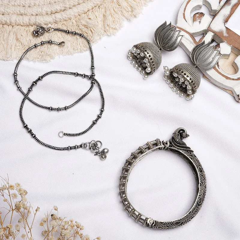 Luxury Jewelry At Unbeatable Discounts Teejh Almaa Silver Oxidised Jewelry Gift Set Luxury Jewelry At Unbeatable Discounts Teejh Almaa Silver Oxidised Jewelry Gift Set