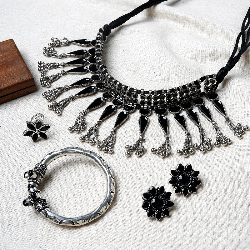 Unique Jewelry Designs Now At Discounted Rates Teejh Ramya Black Stone Silver Oxidised Jewelry Gift Set Unique Jewelry Designs Now At Discounted Rates Teejh Ramya Black Stone Silver Oxidised Jewelry Gift Set