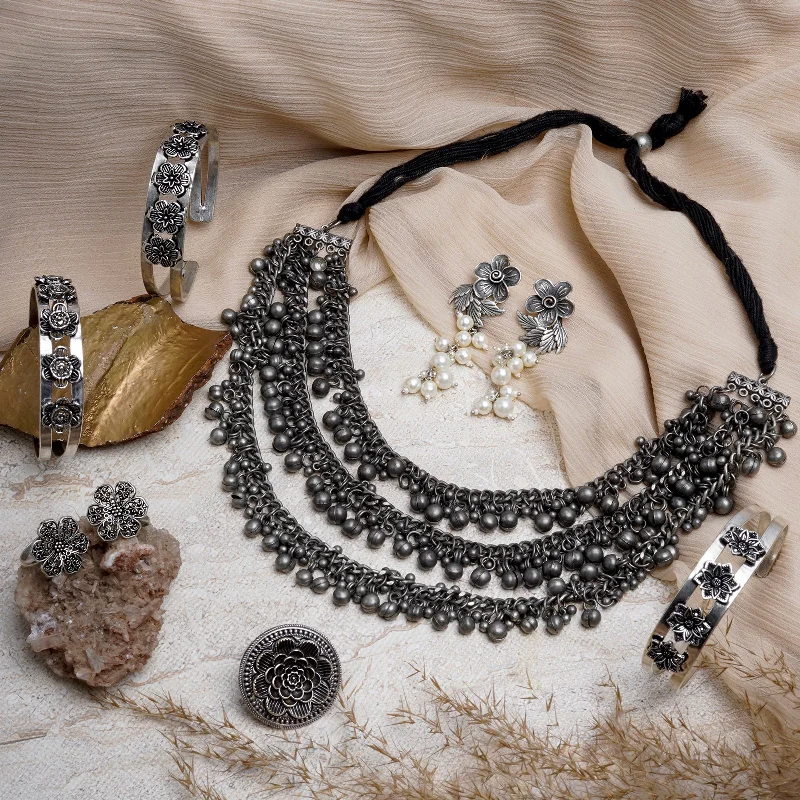 Holiday Jewelry Sale – Perfect Gifts At Great Prices Teejh Supriya Silver Oxidised Jewelry Gift Set Holiday Jewelry Sale – Perfect Gifts At Great Prices Teejh Supriya Silver Oxidised Jewelry Gift Set