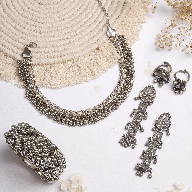 Limited-Time Offer On Elegant Jewelry Pieces Teejh Vari Silver Oxidised Jewelry Gift Set Limited-Time Offer On Elegant Jewelry Pieces Teejh Vari Silver Oxidised Jewelry Gift Set