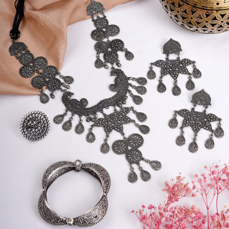 Jewelry Clearance Sale – Final Reductions Teejh Viti Silver Oxidised Jewelry Gift Set Jewelry Clearance Sale – Final Reductions Teejh Viti Silver Oxidised Jewelry Gift Set