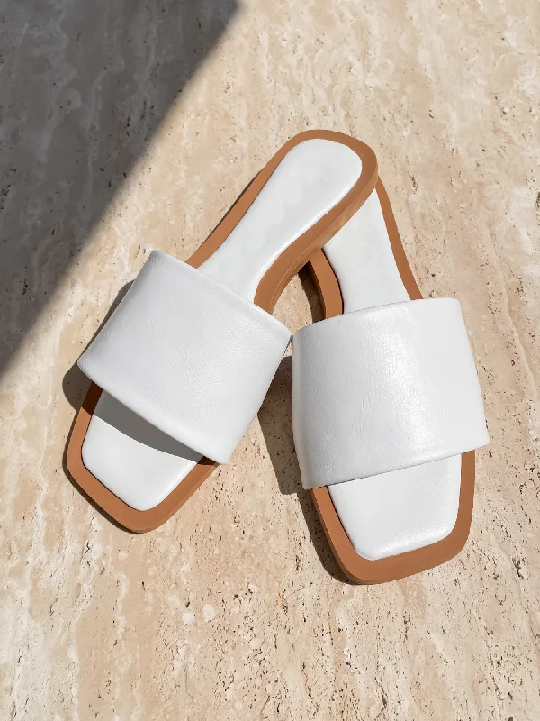 Fashion Sale Kelly Slides in White