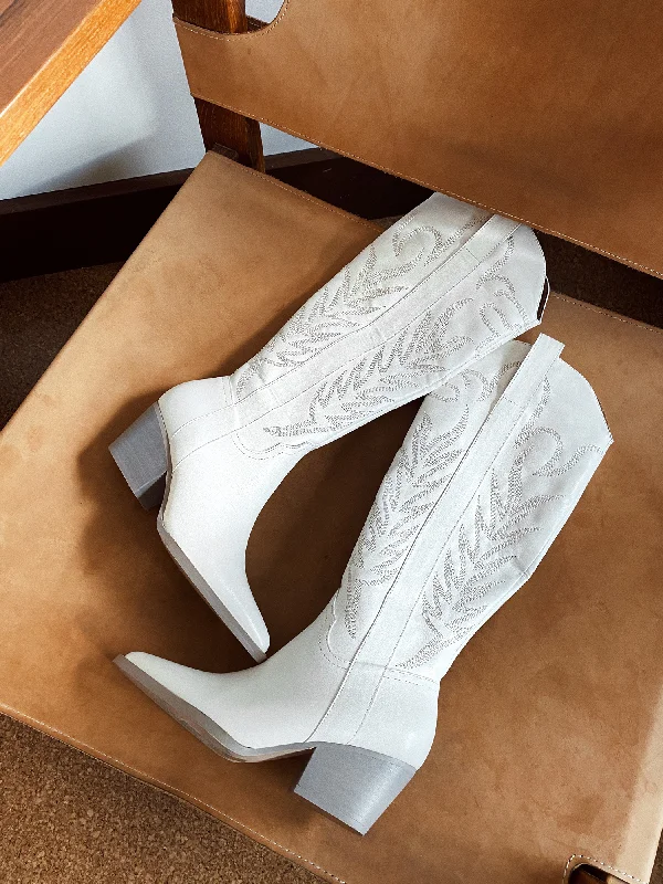 Unleash Your Fashion Samara Cowgirl Boot in White