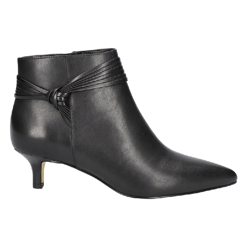 Chic And Trendy Jani Pointed Toe Zippered Booties