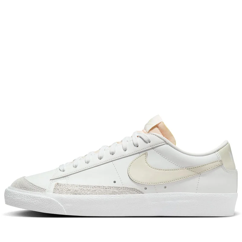 Modern Chic Discounts Nike Blazer Low '77 VNTG - Summit White/Sea Glass