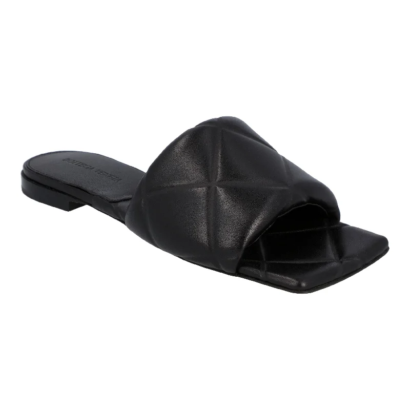 Limited Edition Bottega Veneta Women Rubber Lido Flat Sandal in Black Lambskin