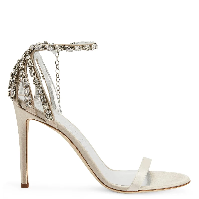 Flirty Fashion Discounts Giuseppe Zanotti Adele Crystal