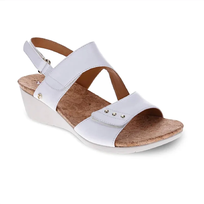 Cool Prices Grenada Sandal - Medium Width In Coconut