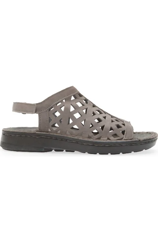 Lightweight Shoes Women's Amadora Sandal In Gray Smoke