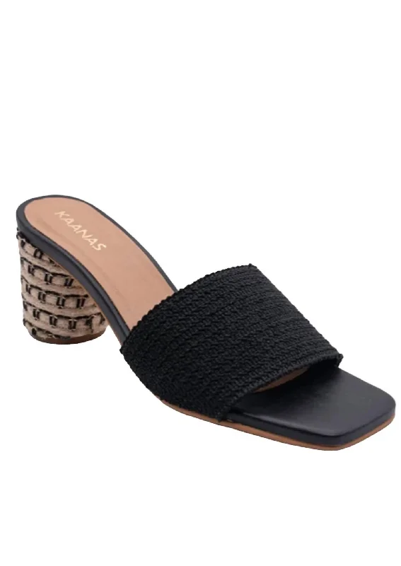 Comfortable Boots Sale Women's Amber Sandal In Black