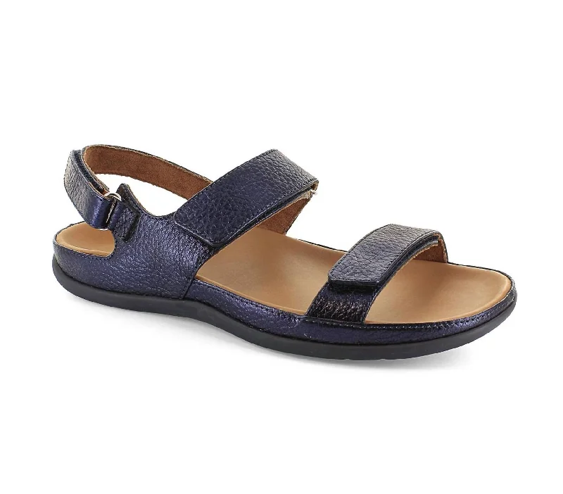 Find Your Unique Flair Women's Kona Sandals In Navy Metallic