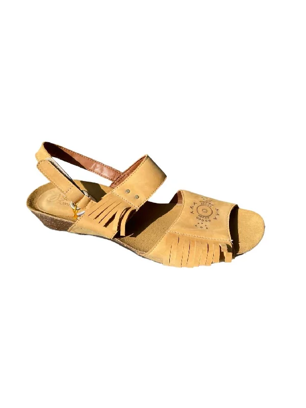 Seasonal Sale Women's Piki Sandal In Amarillo