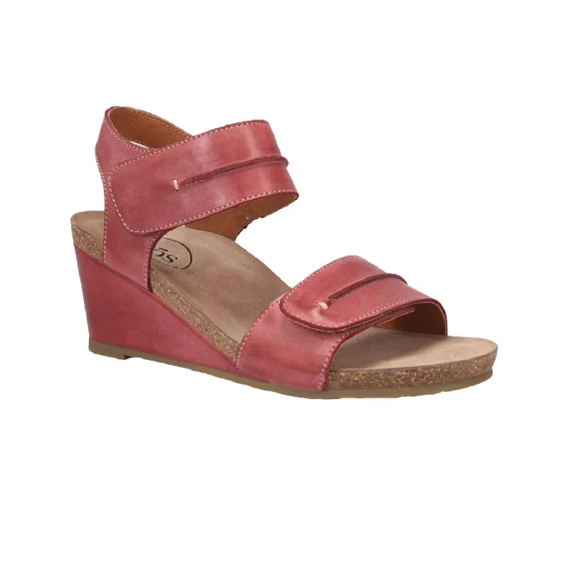 Premium Footwear Sale Women's Reason Sandals In Warm Red