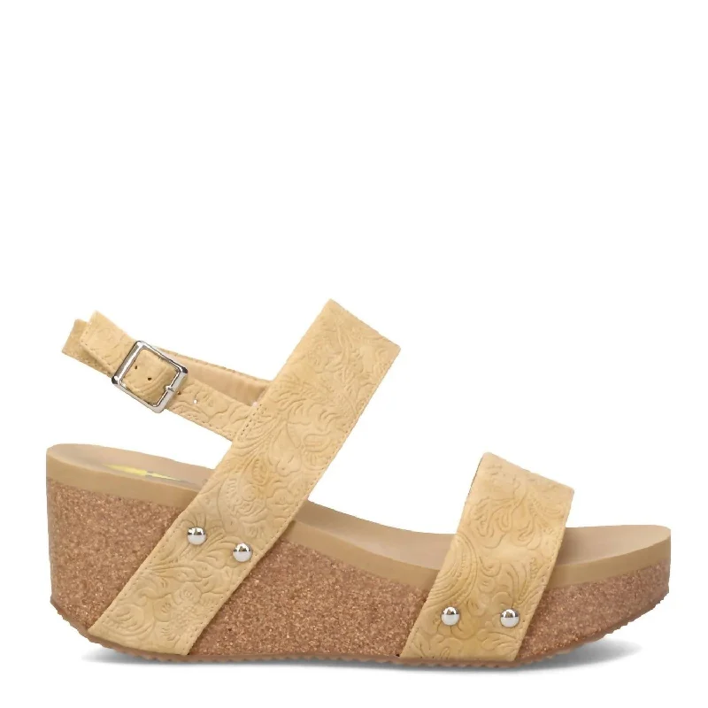 Sustainable Fashion Extravaganza Women's Summerlove Sandal In Beige