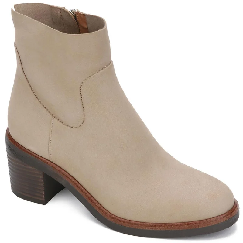 Holiday Glam Gentle Souls by Kenneth Cole Womens Best 65 MM Simple Leather Ankle Boots