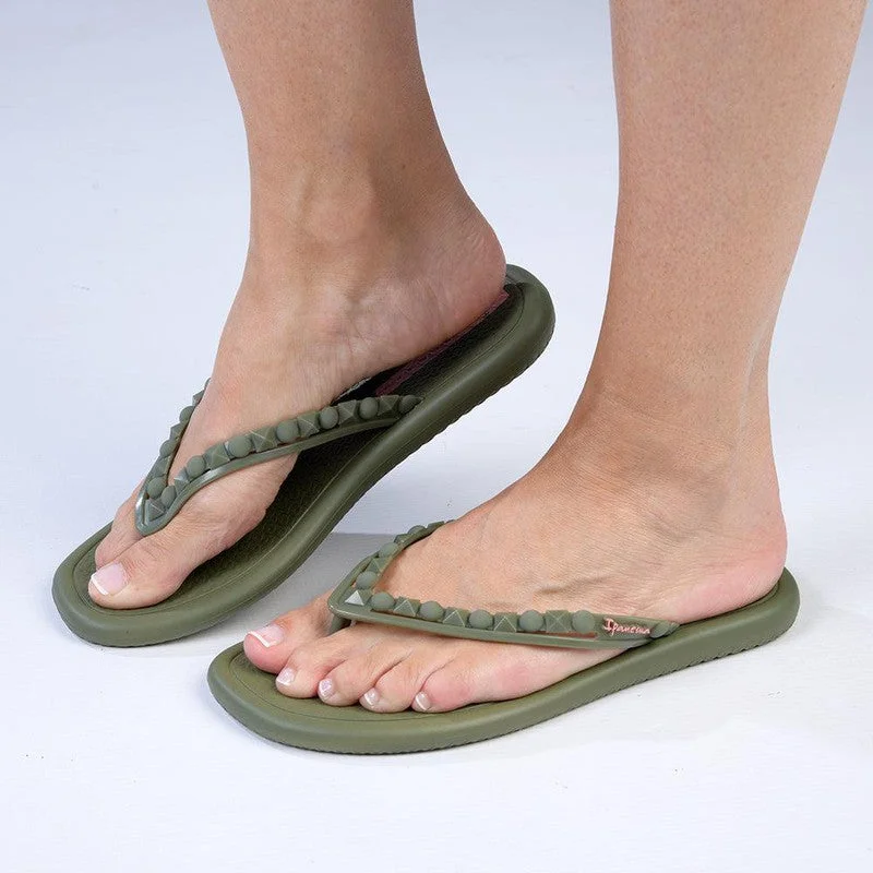 Comfortable Casual Shoes Ipanema Nova Thong Sandals - Green